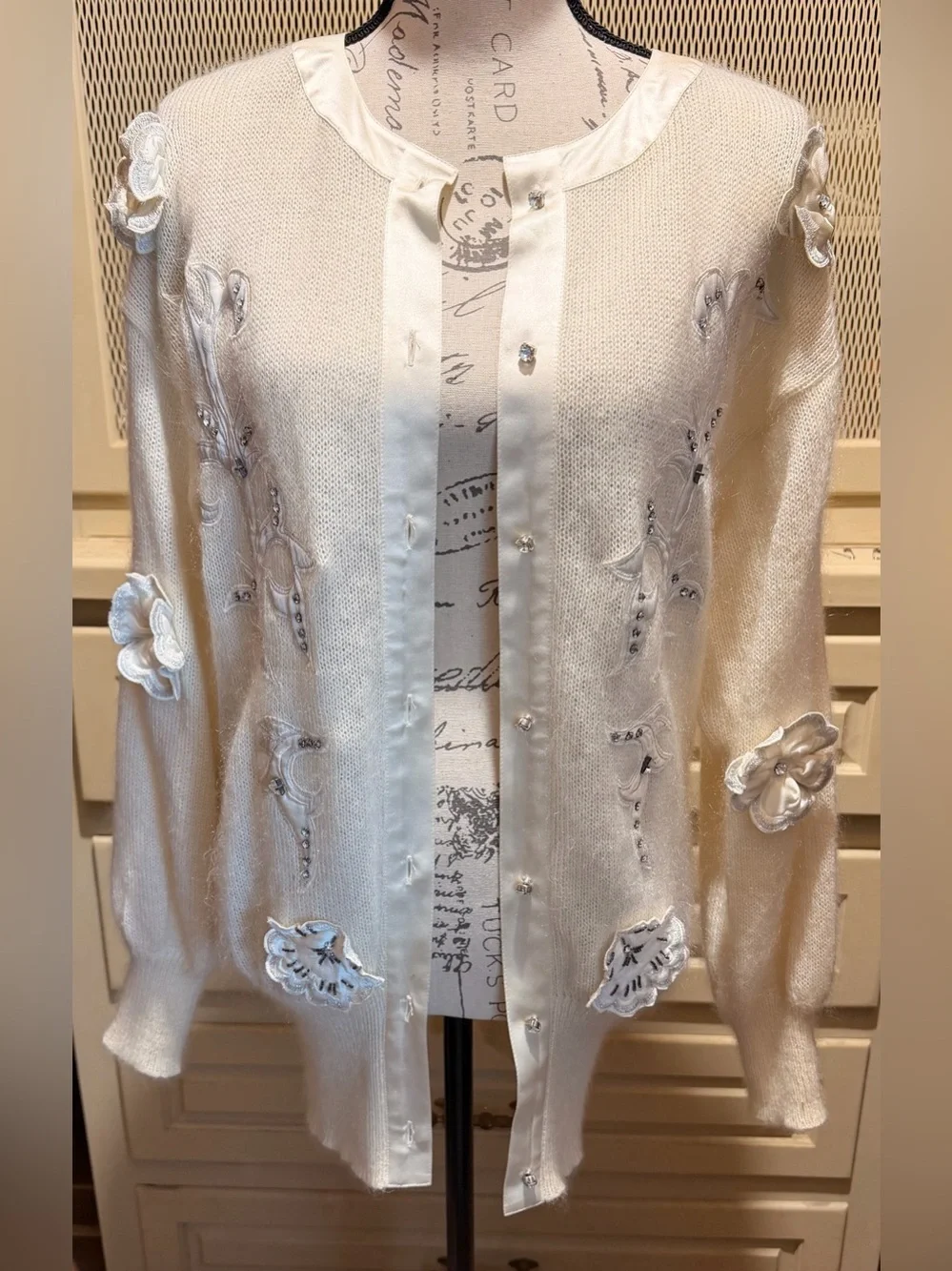 VTG Escada Margaretha Ley Cream Mohair Cardigan Applique